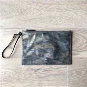 NWOT Tumi Camouflage wristlet
